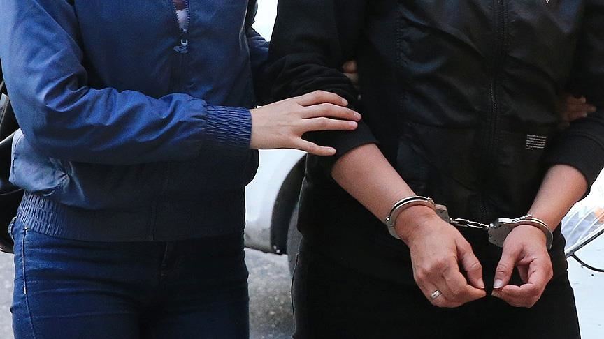 Tartıştığı nişanlısını bıçakla öldüren kadın polise teslim oldu