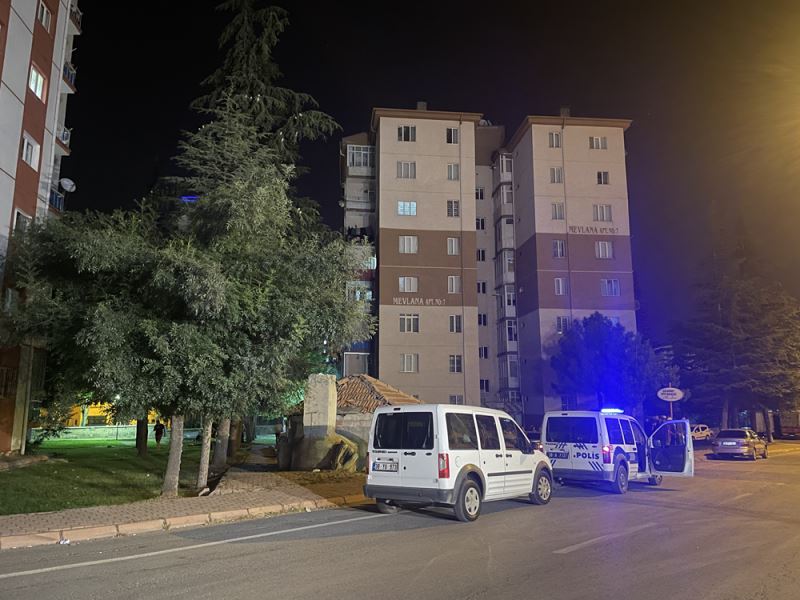 Balkondan düşen kişi ağır yaralandı 