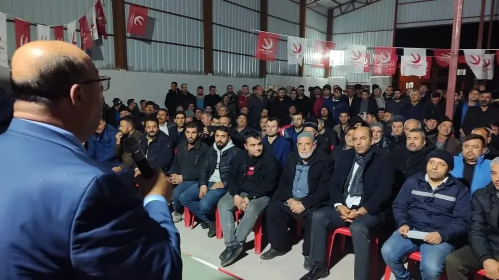 Yeniden Refah Partisi adayları Kara Ziyaret mahallesinde