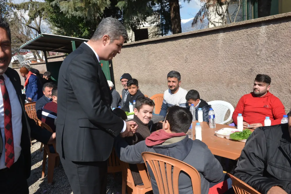 “Adam kayırmacılığın, rüşvetin önüne geçmek için geliyoruz”