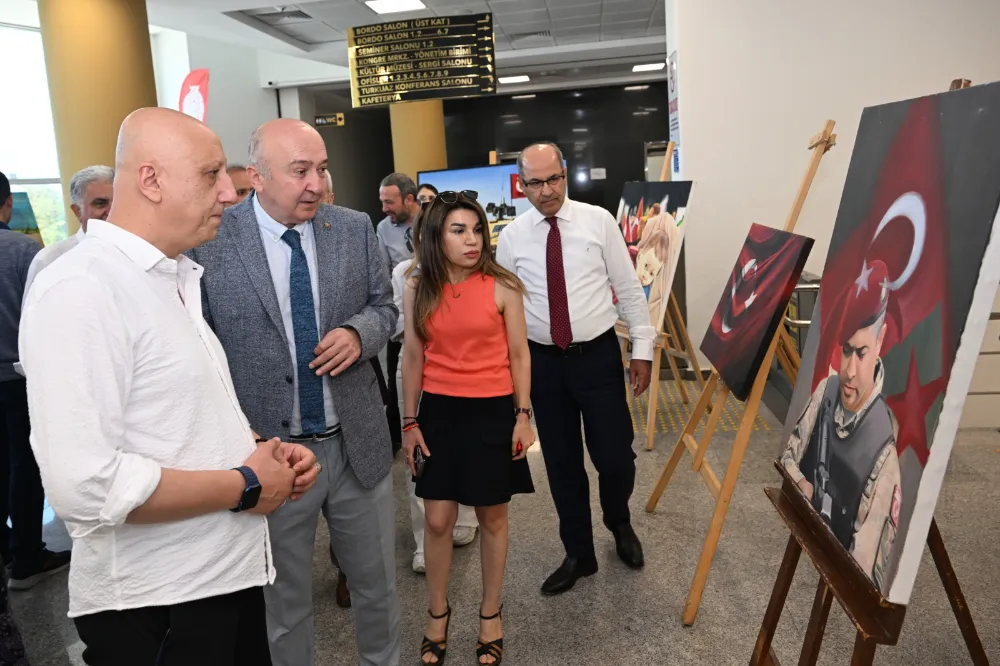 KSÜ’den “İslam’a Aykırı Dini Oluşumlar: FETÖ Örneği” Konferansı ve 15 Temmuz Temalı Resim Sergisi