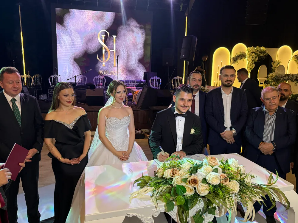 Kır Ailesinin Mutlu Günü