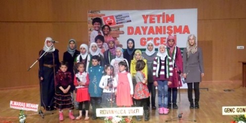 Suriyeli ve Türk yetimler etkinliği 