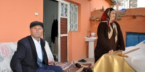 Eski Elbise Satın Alma Bahanesiyle Hırsızlık