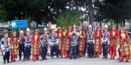 Halk oyunları yarışmasında Elbistan`ın başarısı