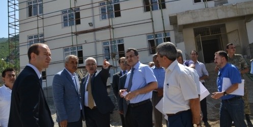 Vali Güvençer, Andırın`da yatırımları inceledi