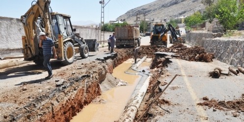 7 mahalle susuz kaldı