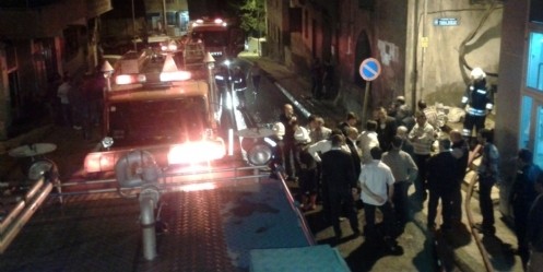 Büyükşehir İtfaiyesi 1 Ayda 572 Olaya Müdahale Etti