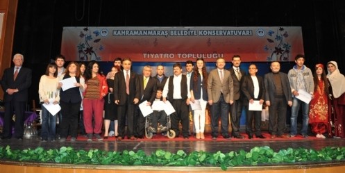 Deli Bahar Yarışıyor
