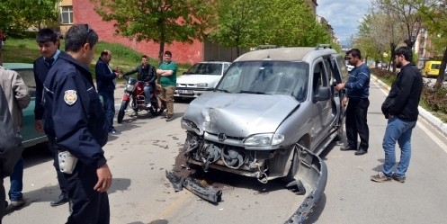 Trafik kazası, 1 yaralı