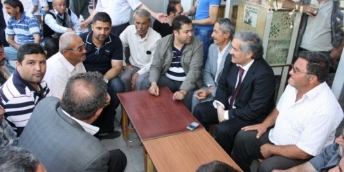 Belediye Başkanı ve AK Parti İlçe başkanı esnaf ve vatandaşı dinledi