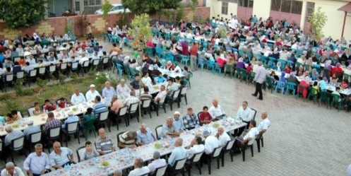 Başkan Okumuş`tan 2 bin kişilik iftar