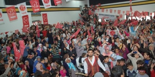 MHP Kadın Kolları Eğlence Düzenledi