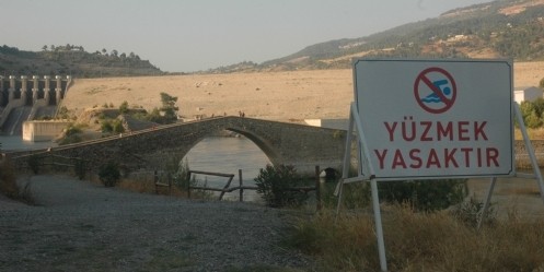 Ölüme Meydan Okuyorlar
