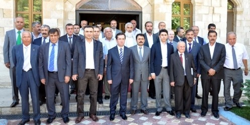 Elbistan`da Bayramlaşma Töreni Düzenlendi 