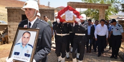 Polis Memuru, toprağa verildi
