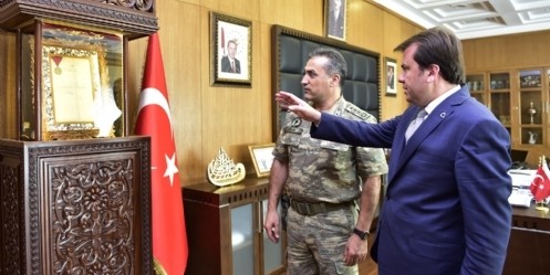 Komutanlardan Ziyaret