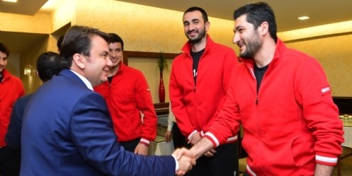Başkan Erkoç Voleybolculara Başarılar Diledi