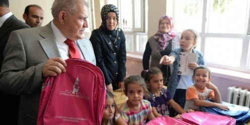Kitaplar devletten, çanta ve kırtasiye Onikişubat