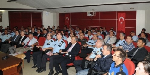 İdari kadroya eğitim semineri