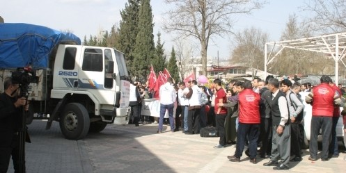 Bayırbucak Türkmenlerine 75 Tır Yardım

