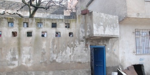 Sobadan sızan gazdan zehirlenerek öldü
