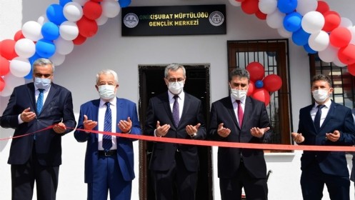 Başkan Güngör Gençlik Merkezi Açılışına Katıldı