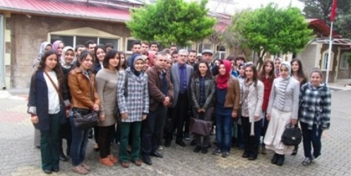 En Büyük Amaçları Hayırlı Öğrenci Olmak
