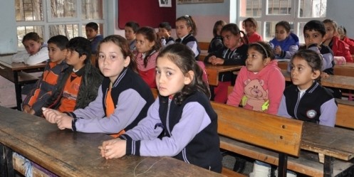 Kalbine yenik düşen öğretmenin okulunda hüzün