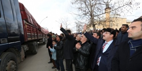 Bayırbucaklı Türkmen Kardeşlere Yardım Tırları Yolda