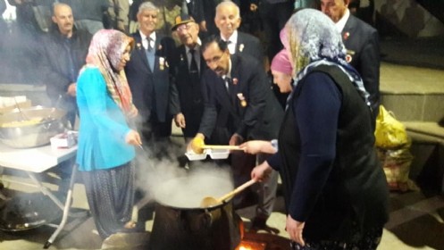 Tirşik Şöleni Coşkuyla Gerçekleştirildi