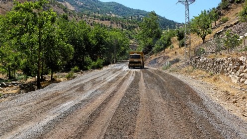 Yavşan Yaylası Yolu Yenileniyor