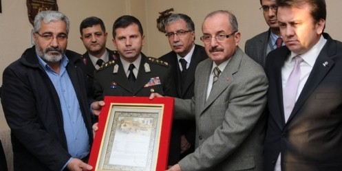 Şehit ailesine 