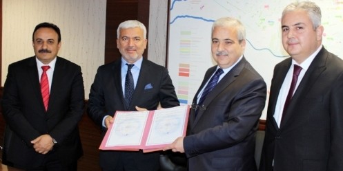 İş idamlarından eğitime destek
