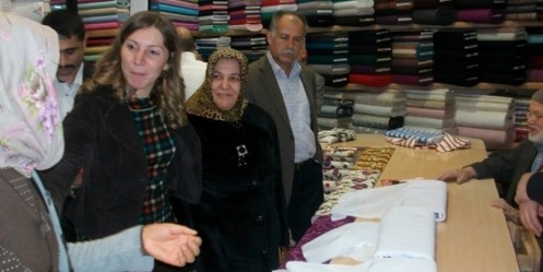 Nergiz, Kapalı Çarşı Esnafını Dinledi 