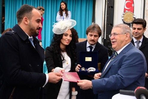 14 Şubat Sevgililer Günü Dolayısıyla 40 Çifte Toplu Nikah Töreni Düzenlendi