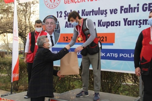 12 Şubat Kurtuluş ve 3. Fahri Gemci`yi Anma Trap KupasıTamamlandı