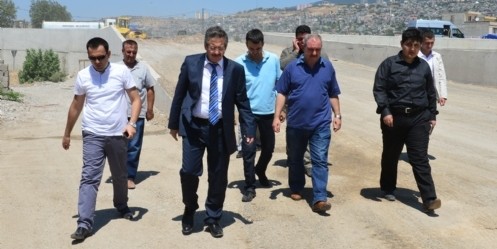 Başkan Poyraz sulama 
kanalı çevresini inceledi
