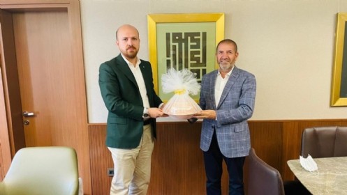 Alpedo-Kervan Lezzet Grubu Yönetim Kurulu Başkanı Sami Kervancıoğlu, İlim Yayma Vakfı Mütevelli Heyeti Başkanı Bilal Erdoğan İle Bir Araya Geldi.