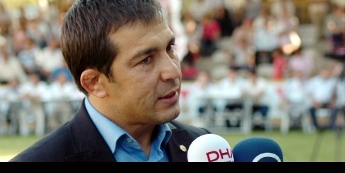 Eroğlu: Başkan adaylığına soyunmak, cesaret ve yürek ister