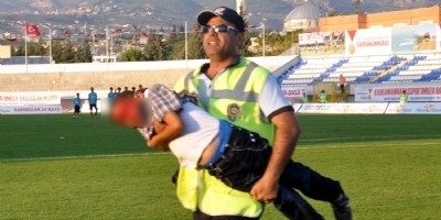 İlk kez maç izlemeye giden çocuk yaralandı