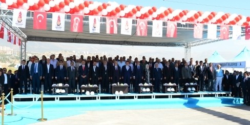 Büyük Tesise, Büyük Açılış