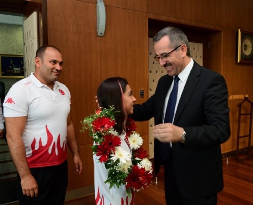 Madalya Avcıları Engel Tanımadı
