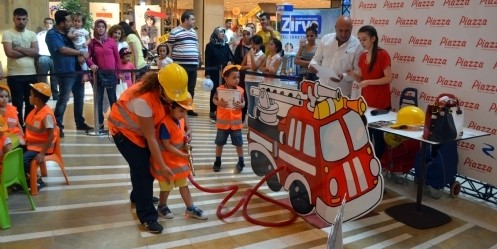 Minik İtfaiyeciler Görev Başında