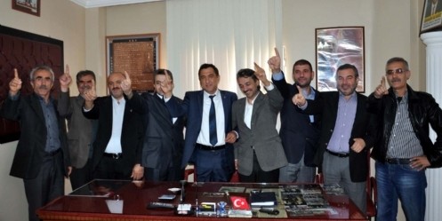 Bir partinin altında seçime girmemiz söz konusu dahi olamaz