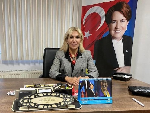 Aile ve Sosyal Hizmetler`de Uyuşturucu Skandalına Tepki
İyi Partili Kayış; ``Bakan Sağa Sola Laf Atacağına İşini Yapsın``
