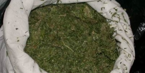 2 Kg Esrar Ele Geçirildi 