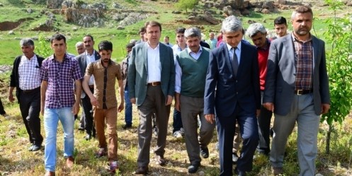 Erkoç Nurhak`ta vatandaşlarla bir araya geldi