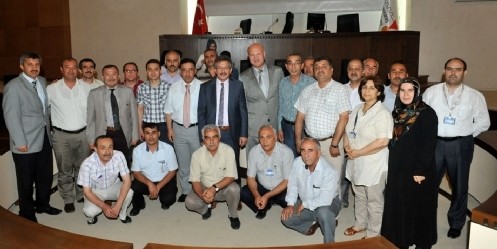 Yirmi yıllık memurlara takdir belgesi 