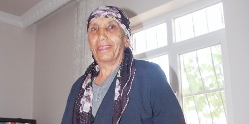 10 senedir yatalak olan yaşlı kadının yürüme sevinci
